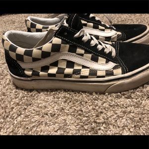 Vans checkered old skool